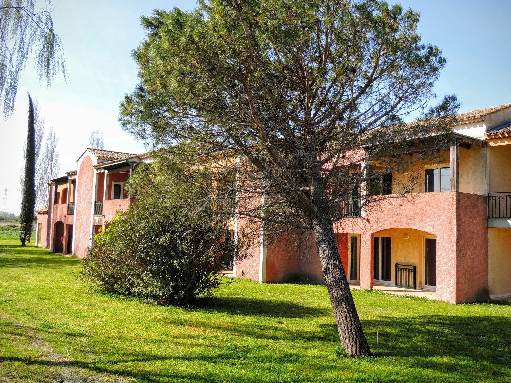 Sowell Residences Les Mazets Arles Exterior foto